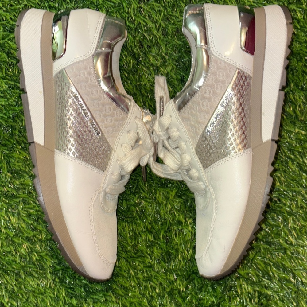 💖 Michael Michael Kors Allie Leather Trainer Sneakers In White & Silver-Size 6.5 - Picture 3 of 10